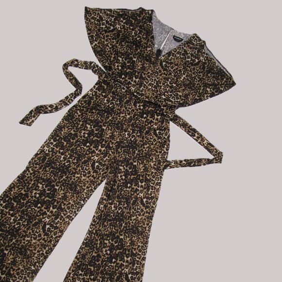 Leopard Big Cat Jumpsuit Stretch Poly Spandex Angel Sleeve - Picture 1 of 11